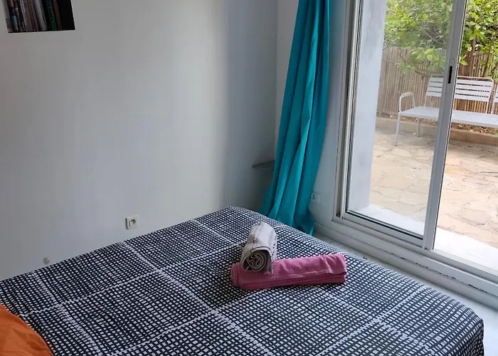 Boutique By * Cassis